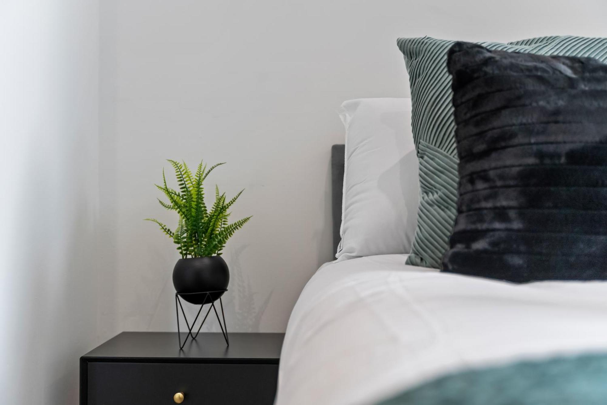 Apartment Centre Luxury , Sofa Bed, Wifi, Netflix, Urban Retreat Leicester